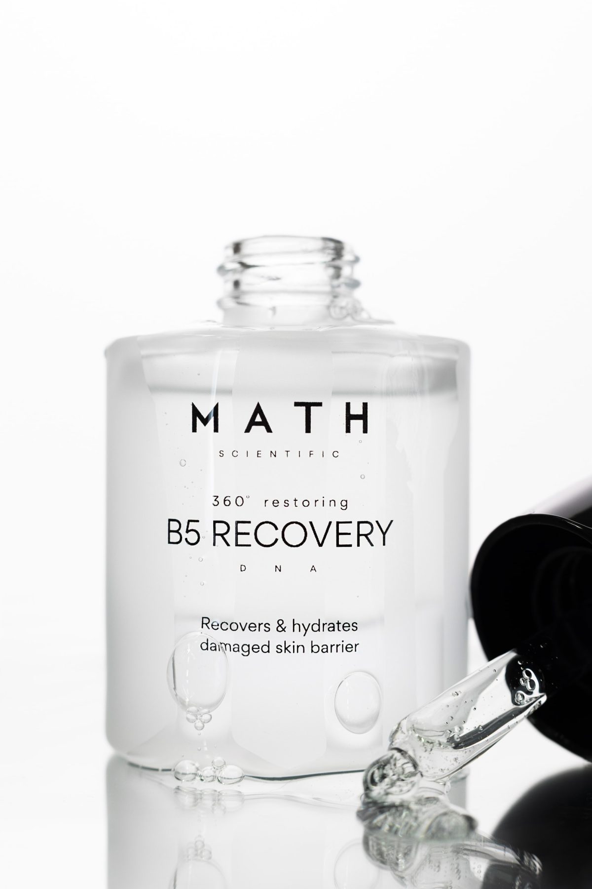 Serum B5 Recovery MATH Scientific w jasnej aranżacji