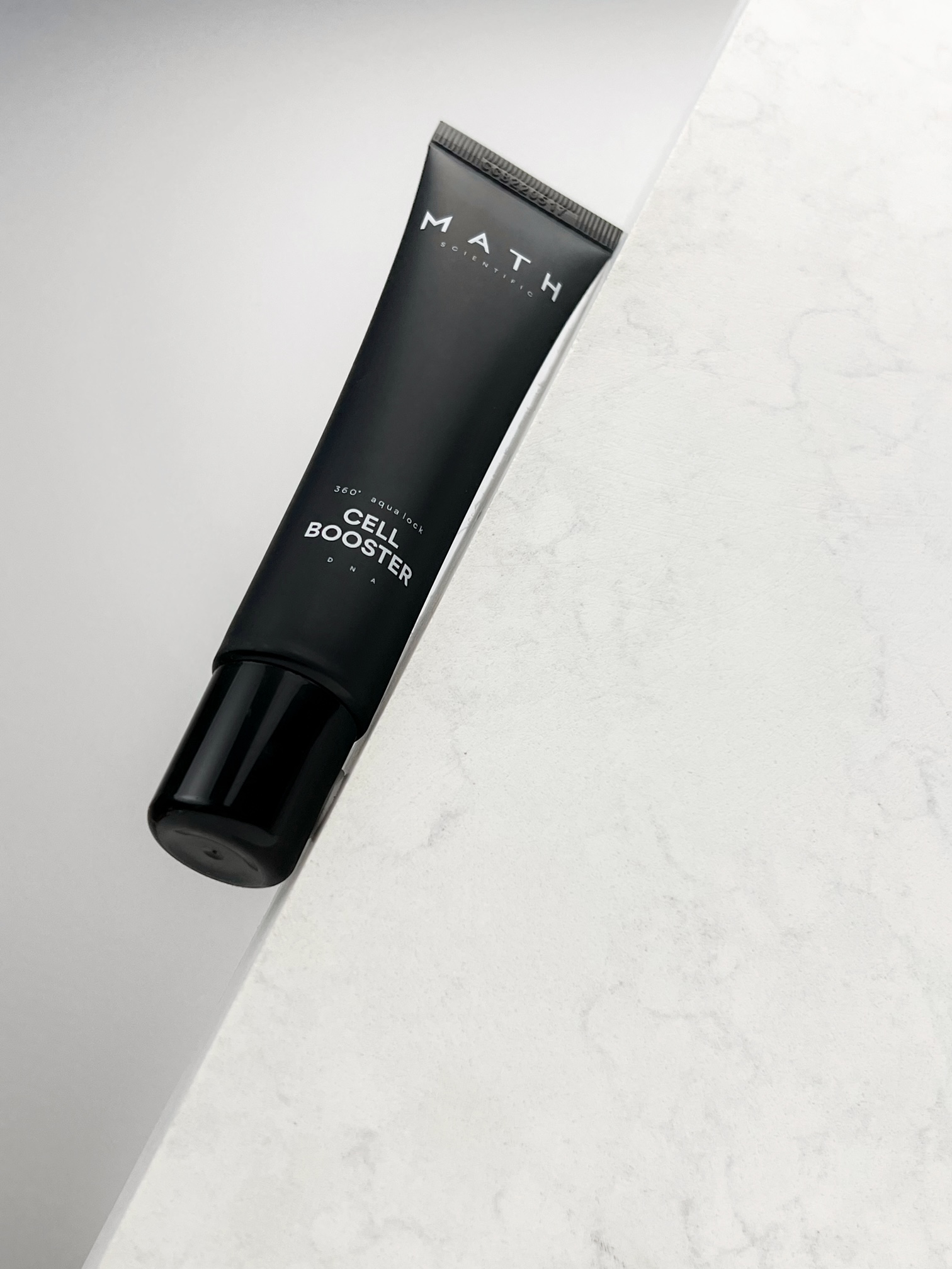 Tekstura kremu MATH Cell Booster Cream