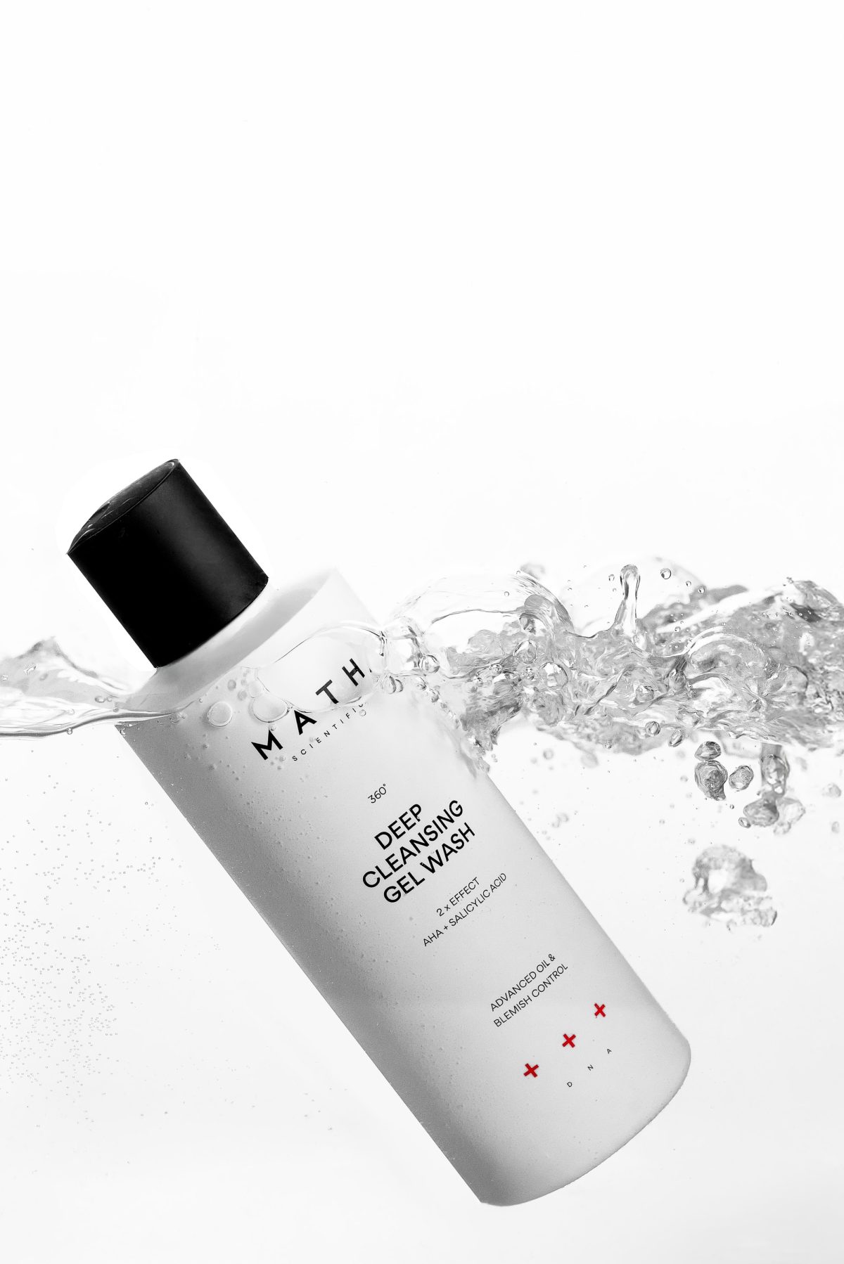 Żel MATH Deep Cleansing Gel Wash — ujęcie packshotowe